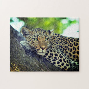 Puzzle Leopardo en un árbol majestuoso gato grande