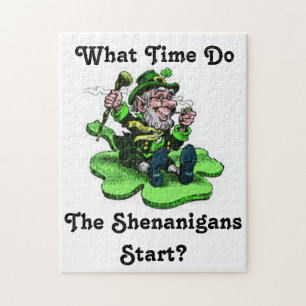 Puzzle Leprechaun que se sienta en un trébol