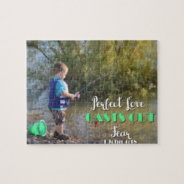 Puzzle Little Boy que pesca echando hacia fuera (Horizontal)
