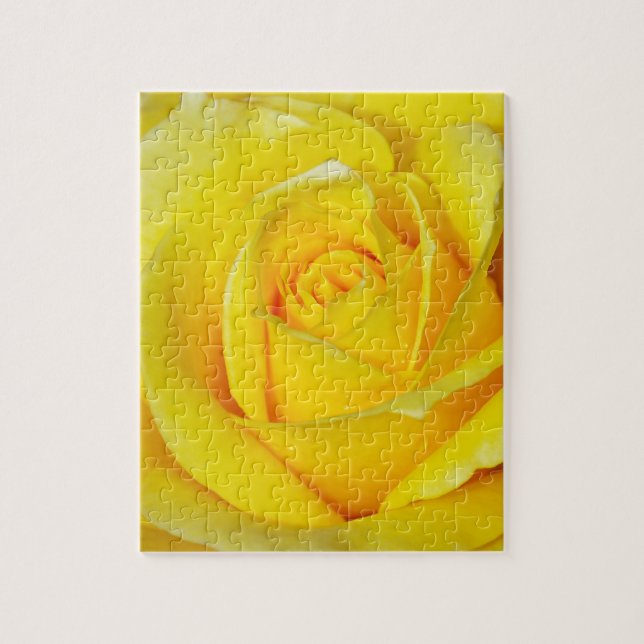 Puzzle Los pétalos de rosa amarillos hermosos (Vertical)