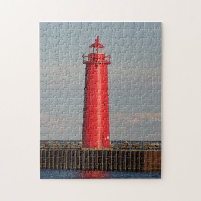Puzzle Luz Muskegon South Pierhead (Vertical)