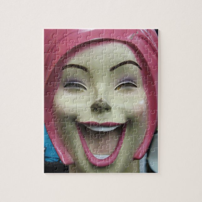 Puzzle Mad Laughing Mannequin ~ Uncanny Valley Chica (Vertical)