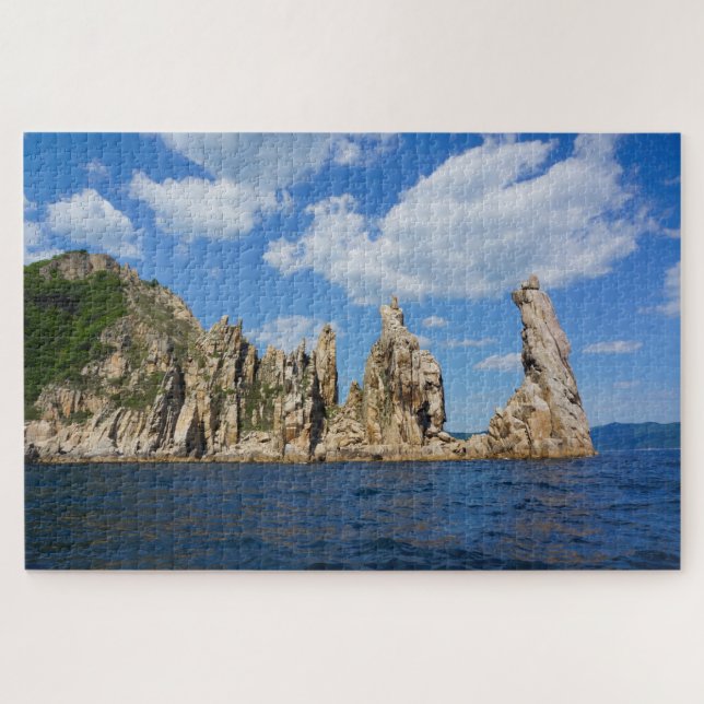 Puzzle Majestic Coastal Spires – Triozyorye, Sea of Japan (Horizontal)