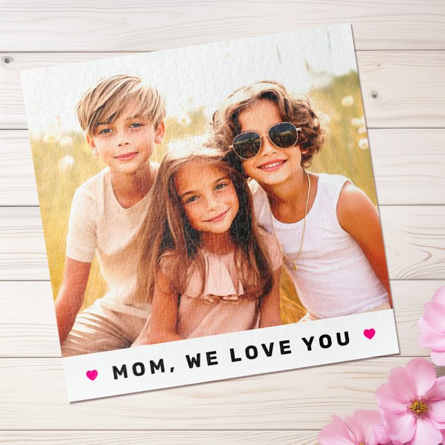 Puzzle Mamá, te amamos el Día de la Madre de texto de los (Mom we love you photo hearts white text mothers day jigsaw puzzle)