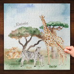 Puzzle Mami acuarela y animales africanos bebés<br><div class="desc">Añada un adorable tema de safari personalizado a su colección de juegos con este rompecabezas de rompecabezas de animales africanos de color bonito. El rompecabezas tiene mami y jirafas de bebé, cebras y leones en un fondo de sabana africana. También hay un lugar para un nombre (que puede ser eliminado...</div>