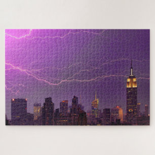 Puzzle Mammoth Lightning Strike sobre el Skyline Midtown