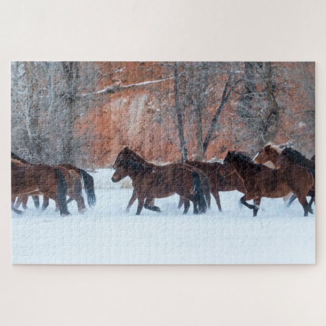 Puzzle Manada de caballos corriendo en la nieve (Horizontal)