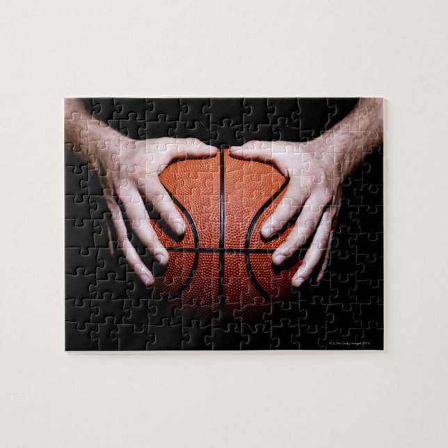 Puzzle Manos sosteniendo un baloncesto (Horizontal)