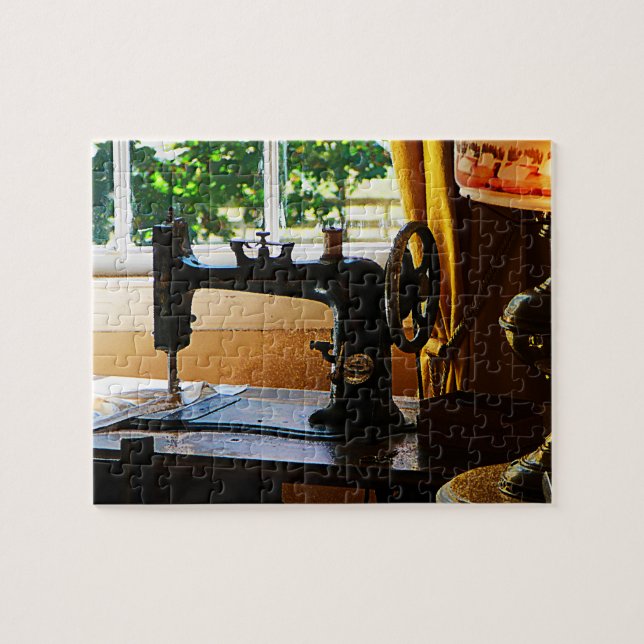 Puzzle Máquina de coser y lámpara (Horizontal)