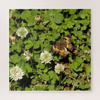 Puzzle Mariposa entre flores
