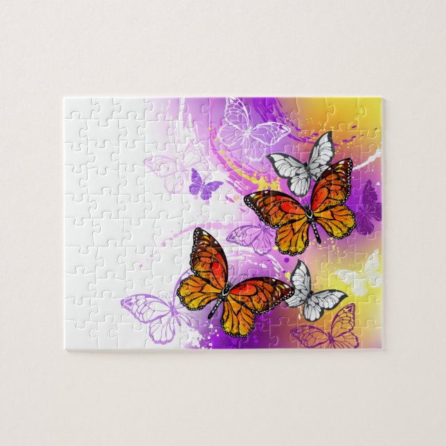 Puzzle Mariposas monarcas en fondo morado (Horizontal)