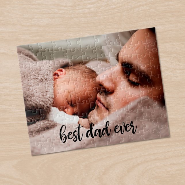 Puzzle Mejor Personalizado de papá foto moderna con escri (Best Dad Ever Custom Photo Modern Black Script Jigsaw Puzzle, in situ)