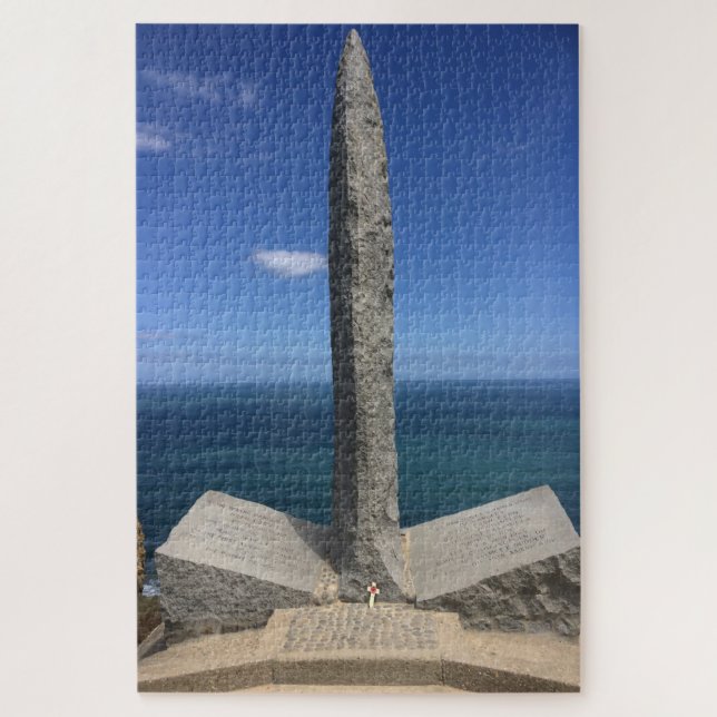 Puzzle Memorial de Pointe Du Hoc en Normandía Francia (Vertical)