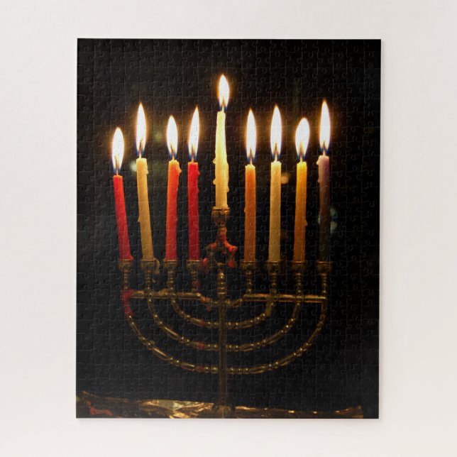 Puzzle Menorah Chanukah con velas encendidas (Vertical)