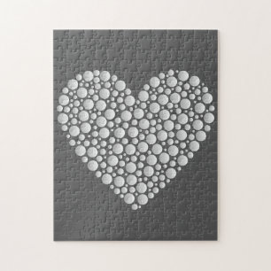 Puzzle Minimal Heart Circles – White Gradient on Dark 