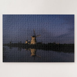 Puzzle Molino de viento iluminado en hora azul