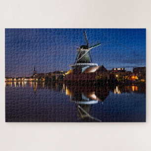 Puzzle Molino de viento Leidschendam con reflexión noctur