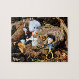 Puzzle Monster Fubby op schommel.