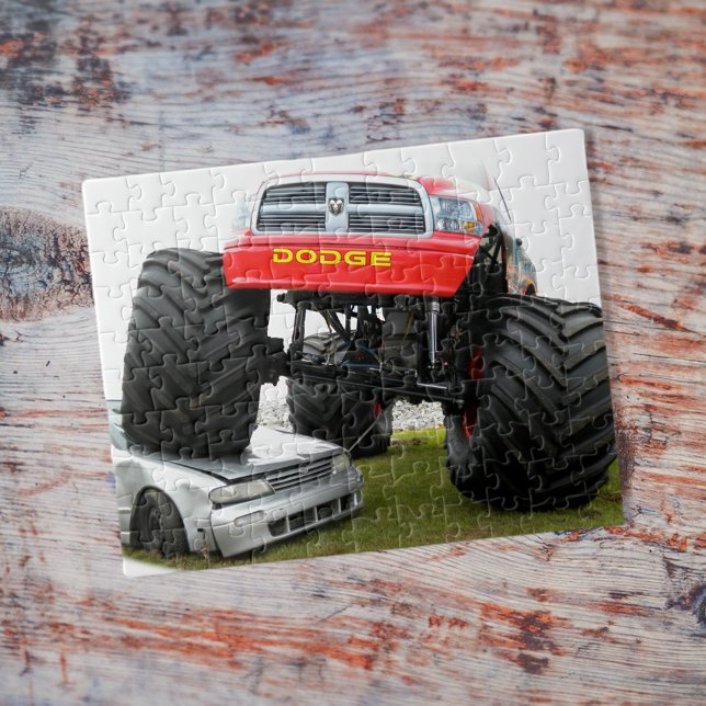 Puzzle Monster Truck Smashing Car (Subido por el creador)
