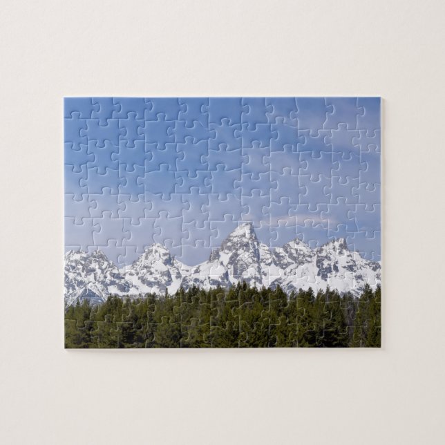 Puzzle Montañas, pinos y cielos azules - 8 x 10 pulgadas (Horizontal)