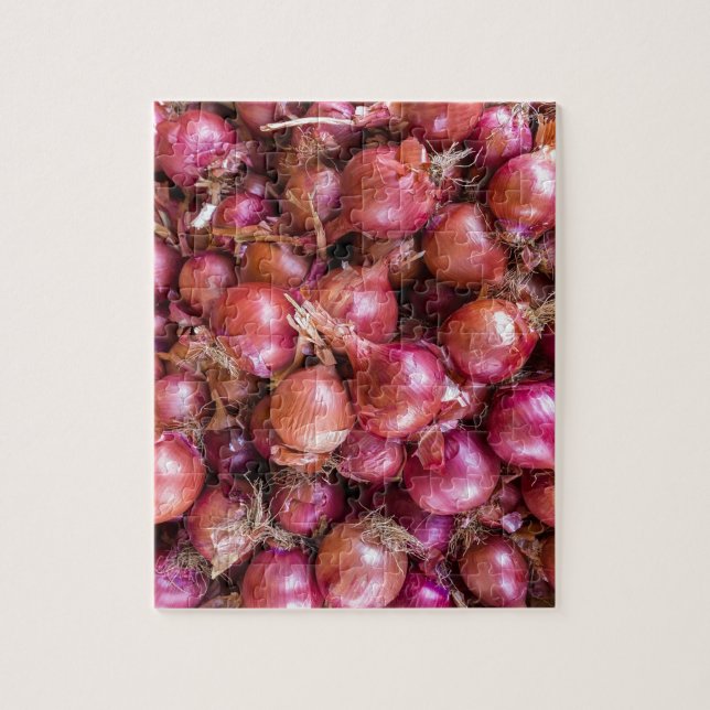 Puzzle Montón de cebollas rojas en mercado (Vertical)