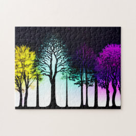 Puzzle Morado amarillo y azul en árboles de silueta negra