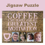 Puzzle Motivación para el café 4 rosa marrón foto<br><div class="desc">Empieza tu día con alegría y conexión con este rompecabezas de cuatro fotos de personalizable. Con la sincera frase "El café y mi familia son mi mayor motivación", este rompecabezas es perfecto tanto para los amantes del café como para los entusiastas de la familia. Personalízalo con tus fotos favoritas para...</div>