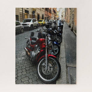 Puzzle Motocicletas aparcadas en una calle de Roma, Itali