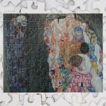 Puzzle Muerte y vida por Gustav Klimt Vintage Art Nouveau<br><div class="desc">Muerte y Vida (1908) de Gustav Klimt es un fino cuadro de arte de la época victoriana con dos partes separadas, Vida y Muerte. A la izquierda, la muerte la representa un rascacielos oscuro clásico con un cráneo sonriente, cubierto con una bata oscura adornada con una cruz religiosa. A la...</div>