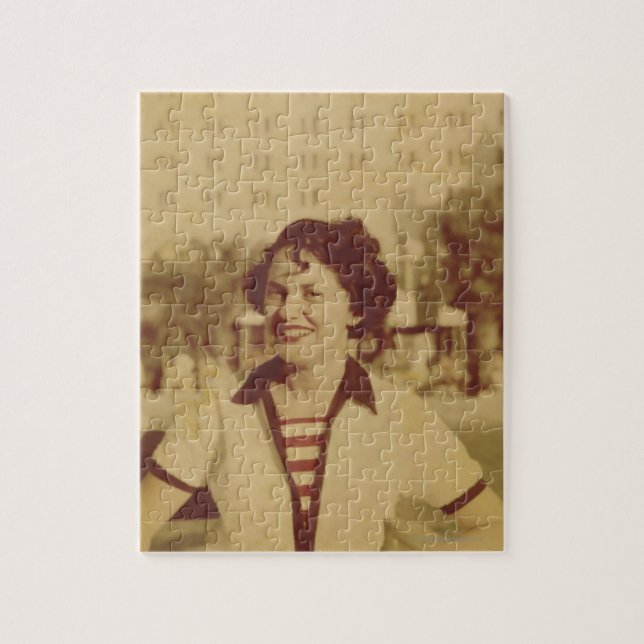 Puzzle Mujer que se sienta afuera (Vertical)