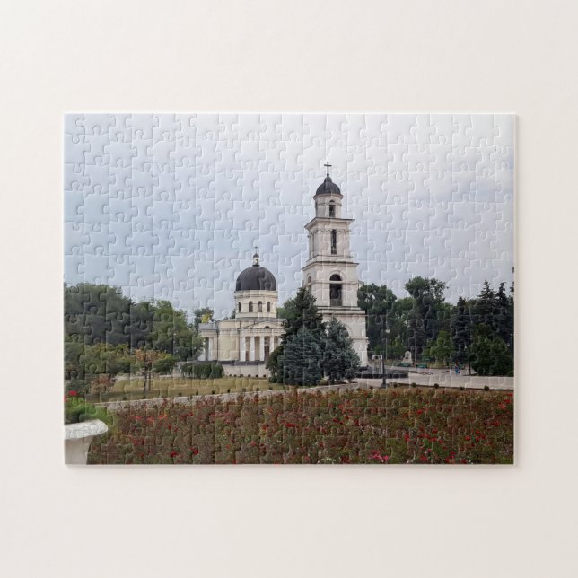 Puzzle Nativity Cathedral in Chisinau (Horizontal)