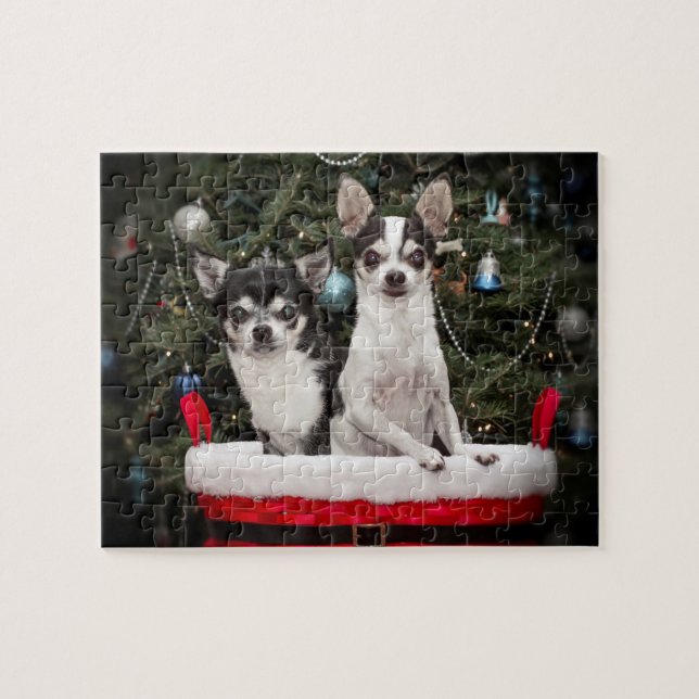 Puzzle Navidades Chihuahua en una canasta roja (Horizontal)