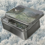 Puzzle Nieve en Argentina por Claude Monet<br><div class="desc">Nieve en Argenteuil II (1874) de Claude Monet es una pintura pintoresca impresionista del paisaje. Un día de invierno con una escena de nieve con árboles y casas en el fondo en la ciudad de Argenteuil, Francia. Sobre el artista: Claude Monet (1840-1926) fue fundador del movimiento de pintura impresionista francés,...</div>