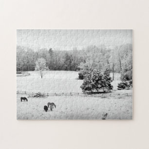 Puzzle Nieve fresca caída en el rancho de caballos - 11x1