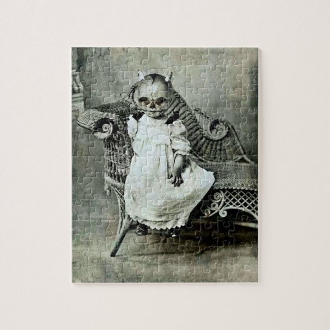 Puzzle Niño en el traje de Halloween (Vertical)