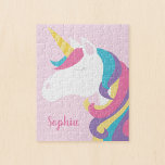 Puzzle Niños personalizados con punto de polka unicornio<br><div class="desc">Un puzzle de unicornio para una niñita. Este diseño presenta un unicornio blanco con una forma colorida en tonos violeta,  verde azulado,  rosa y amarillo. Puedes cambiar el color de fondo rosa claro y los puntos de polka por cualquier combinación de colores que quieras.</div>