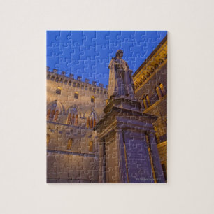 Puzzle Noche en la plaza Salimbeni, Siena, Italia. 2