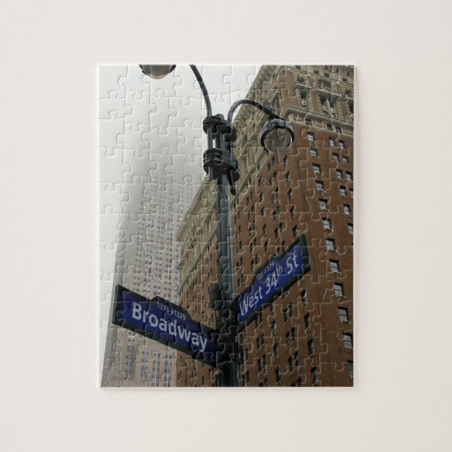 Puzzle Nueva York - Broadway y 34th - 8x10 - 110 pcs. (Vertical)