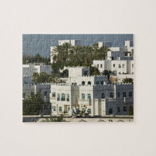 Puzzle Omán, Muscat, Qurm. Edificios de la zona de Qurm