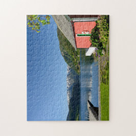 Puzzle Opinión noruega y boathouse del fiordo