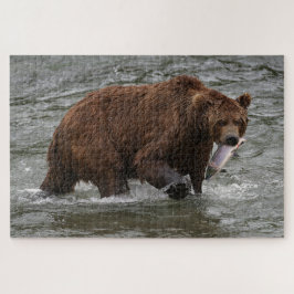 Puzzle Oso con salmón en el Parque Nacional Katmai Alaska