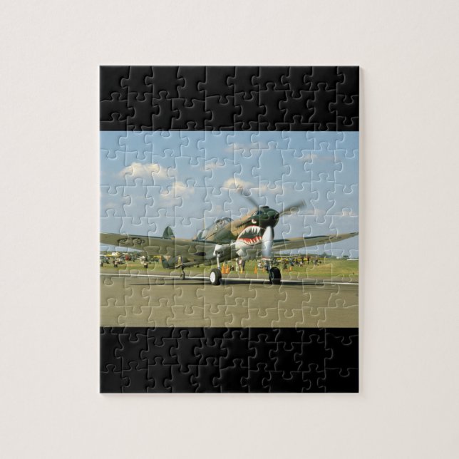 Puzzle P40 Curtis con la cara feroz, aviones de (Vertical)