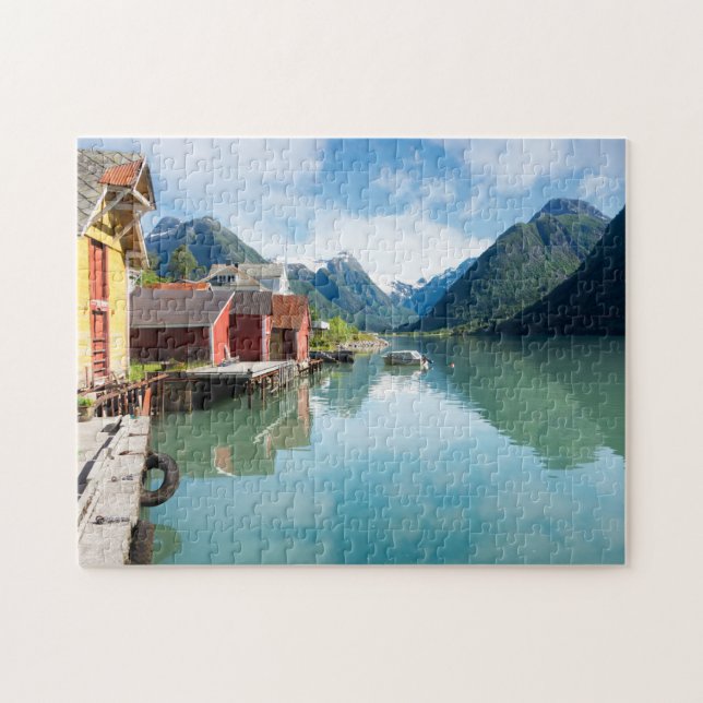Puzzle Paisaje del fiordo de Fjaerlandsfjord en Noruega (Horizontal)