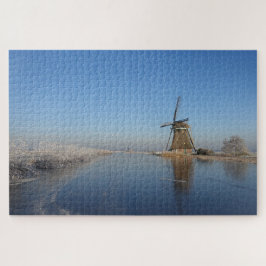 Puzzle Paisaje del invierno con el molino de viento y el