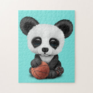 Puzzle Panda linda del bebé que juega con baloncesto