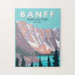 Puzzle Parque nacional Banff Lago Moraine Vintage<br><div class="desc">Diseño artístico vectorial del Parque Nacional Banff. El parque es el primer parque nacional de Canadá y forma parte de los parques rocosos canadienses declarados Patrimonio de la Humanidad por la UNESCO.</div>