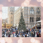 Puzzle Patinaje sobre hielo en los Navidades, Museo de Hi<br><div class="desc">El Puzzle presenta una fotografía original de un árbol de Navidad y patinadores de hielo en el Museo de Historia Natural de Londres. En esta tienda también hay muchos otros rompecabezas ilustrados y fotográficos. Si no ves el rompecabezas que estás buscando, por favor contacta a Rebecca para tener algo diseñado...</div>
