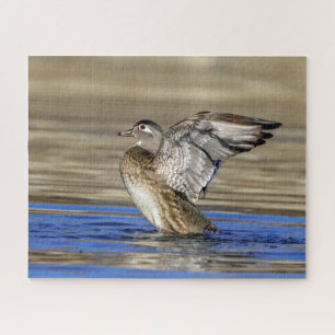Puzzle Pato de madera aleteando sus alas