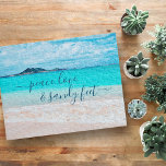 Puzzle Peace Love Sandy Feet Tropical Hawaii Beach Photo<br><div class="desc">"Paz, amor y pies arenosos". Recuérdese el fresco olor a sal del aire del océano. Relájate, respira y explora la soledad de una playa tropical hawaiana vacía con cielo azul, agua turquesa y arena blanca suave cuando usas este rompecabezas de fotos de colores vivos de moda asombrosa. ¡Hace un gran...</div>