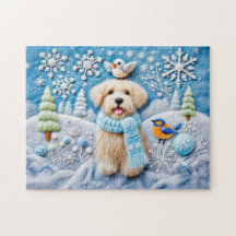 Perro felino en la escena de invierno nevada